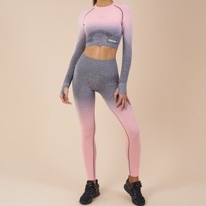 NWT Gymshark Ombre Crop Top and Leggings SET Peach